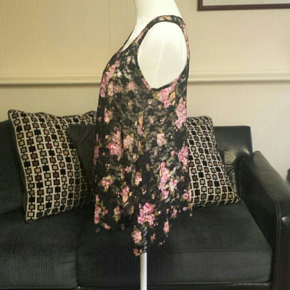 Miss You Jeans Sleeveless Lace Top - Picture 3 of 4